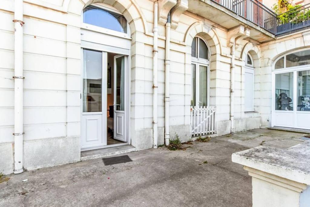 Juste La Plage - Studio Classe 3 Etoiles - Face A La Mer 乌尔加特 外观 照片