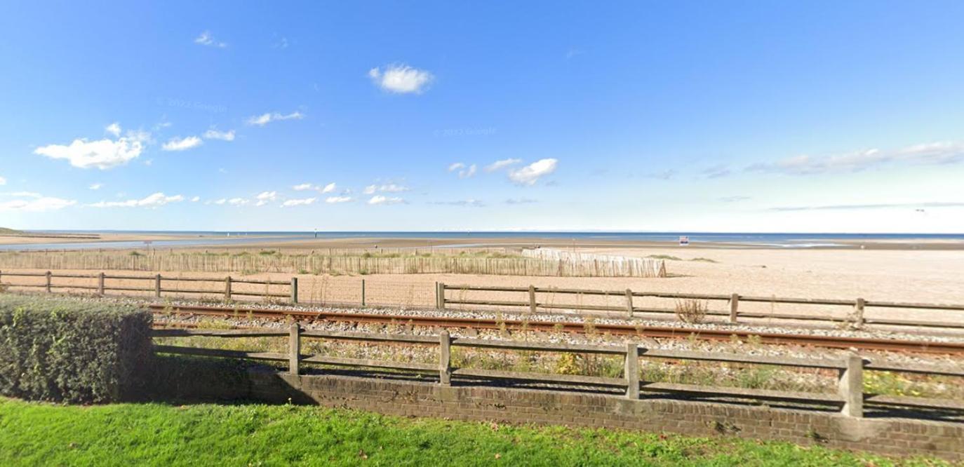 Juste La Plage - Studio Classe 3 Etoiles - Face A La Mer 乌尔加特 外观 照片